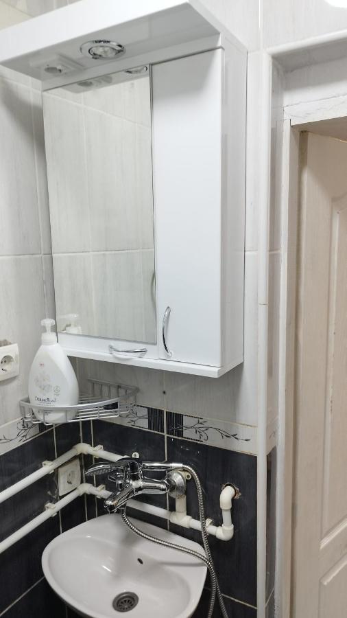 Small Apartment Private Bathroom Strong Wi-Fi Белград Экстерьер фото